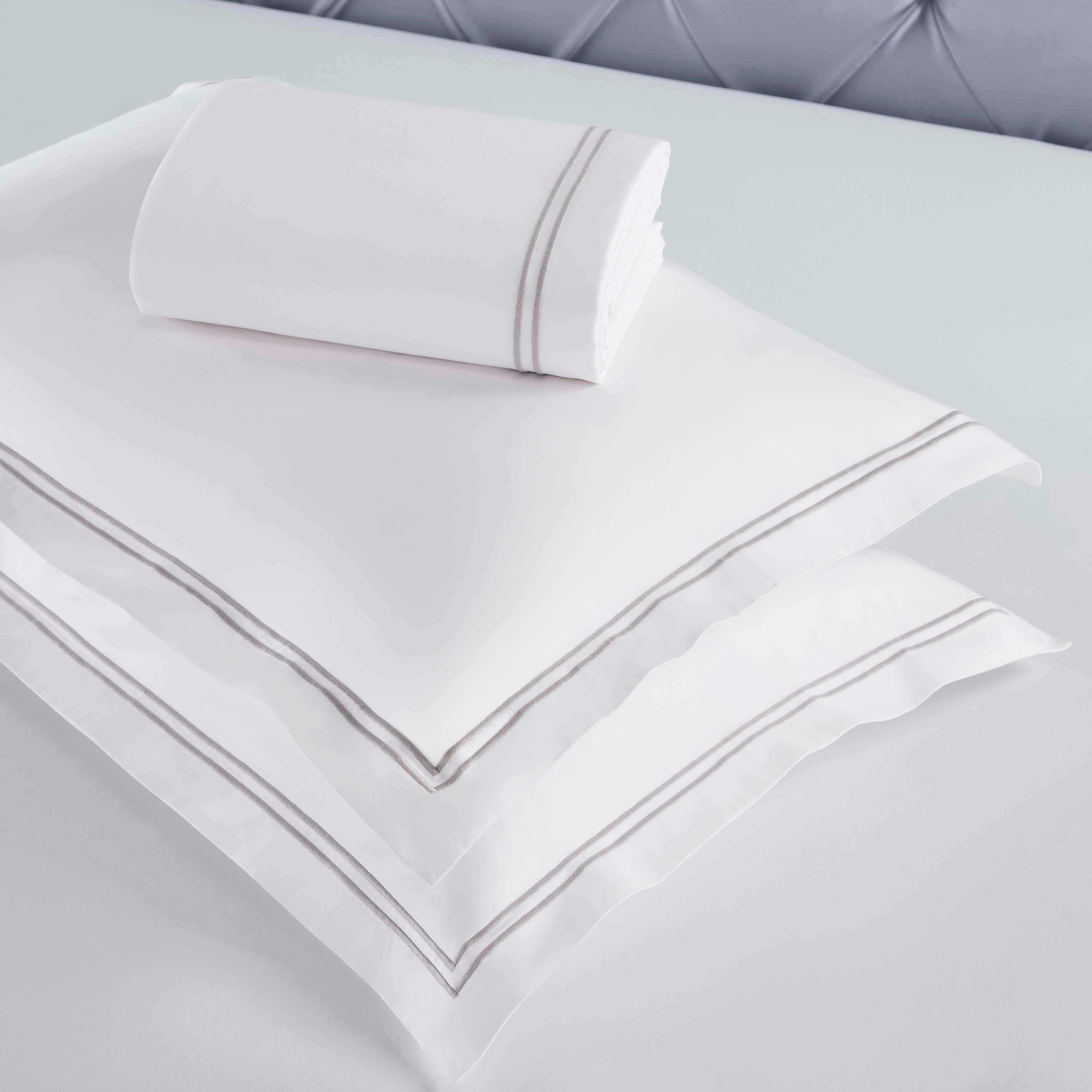 Fieldstone Cotton Two-Line Embroidered 3 Piece Duvet Cover Set