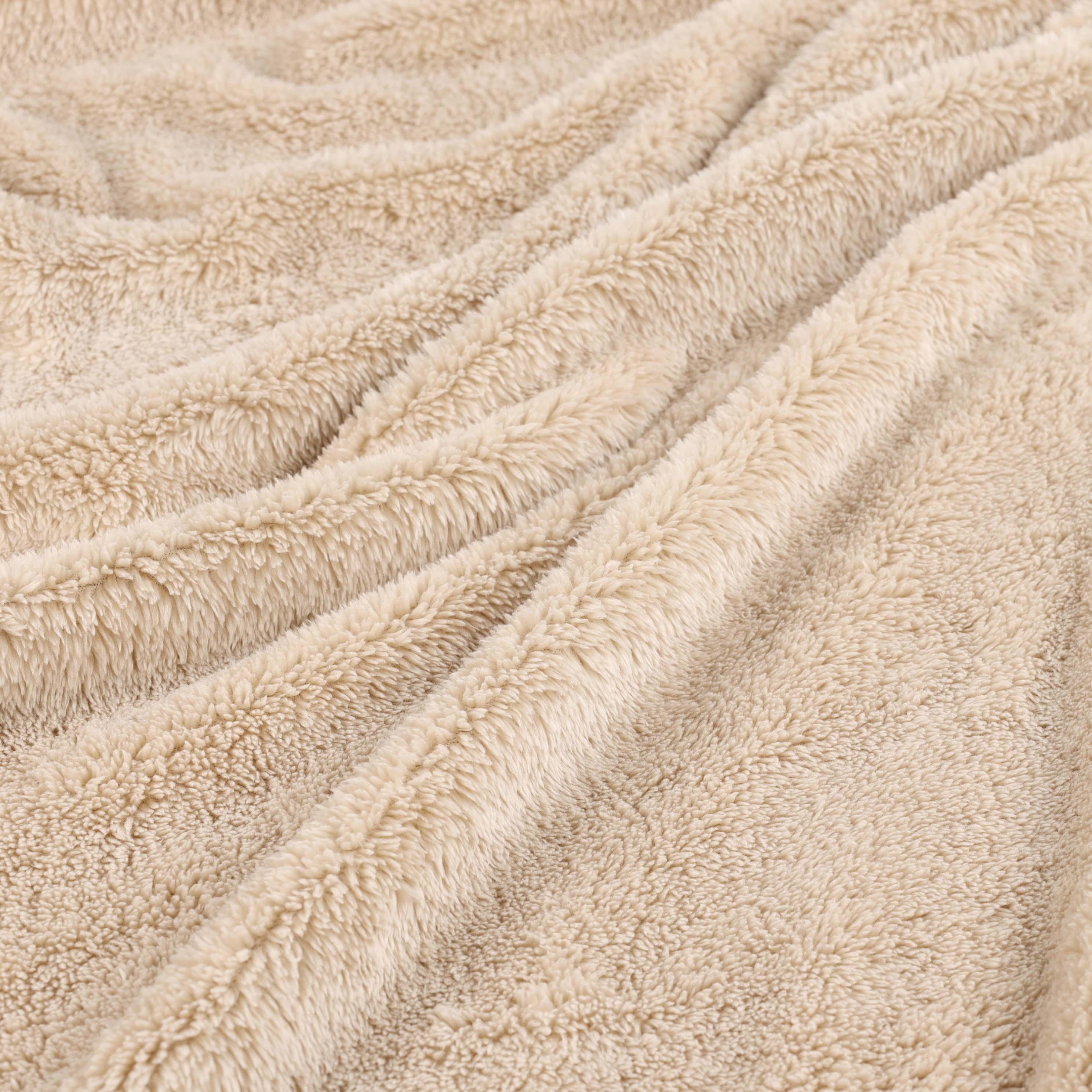 Fleece Plush Medium Weight Fluffy Soft Solid Decorative Blanket