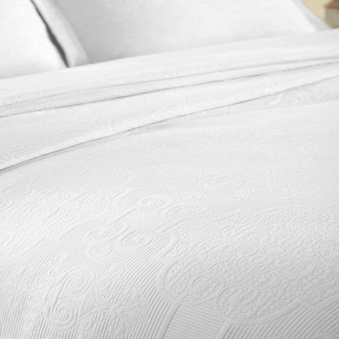 Florin Cotton Matelasse Weave Jacquard Scroll Medallion Bedspread Set