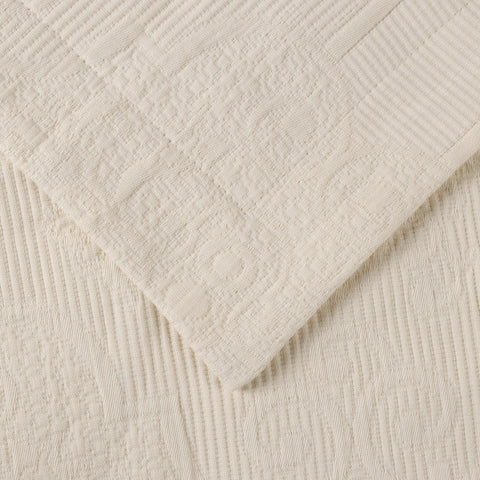 Florin Cotton Matelasse Weave Jacquard Scroll Medallion Bedspread Set