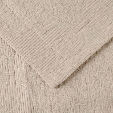 Florin Cotton Matelasse Weave Jacquard Scroll Medallion Bedspread Set