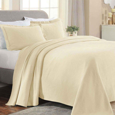 Lightweight Cotton Bedspread Set 3-Piece Paisley Jacquard Matelassé