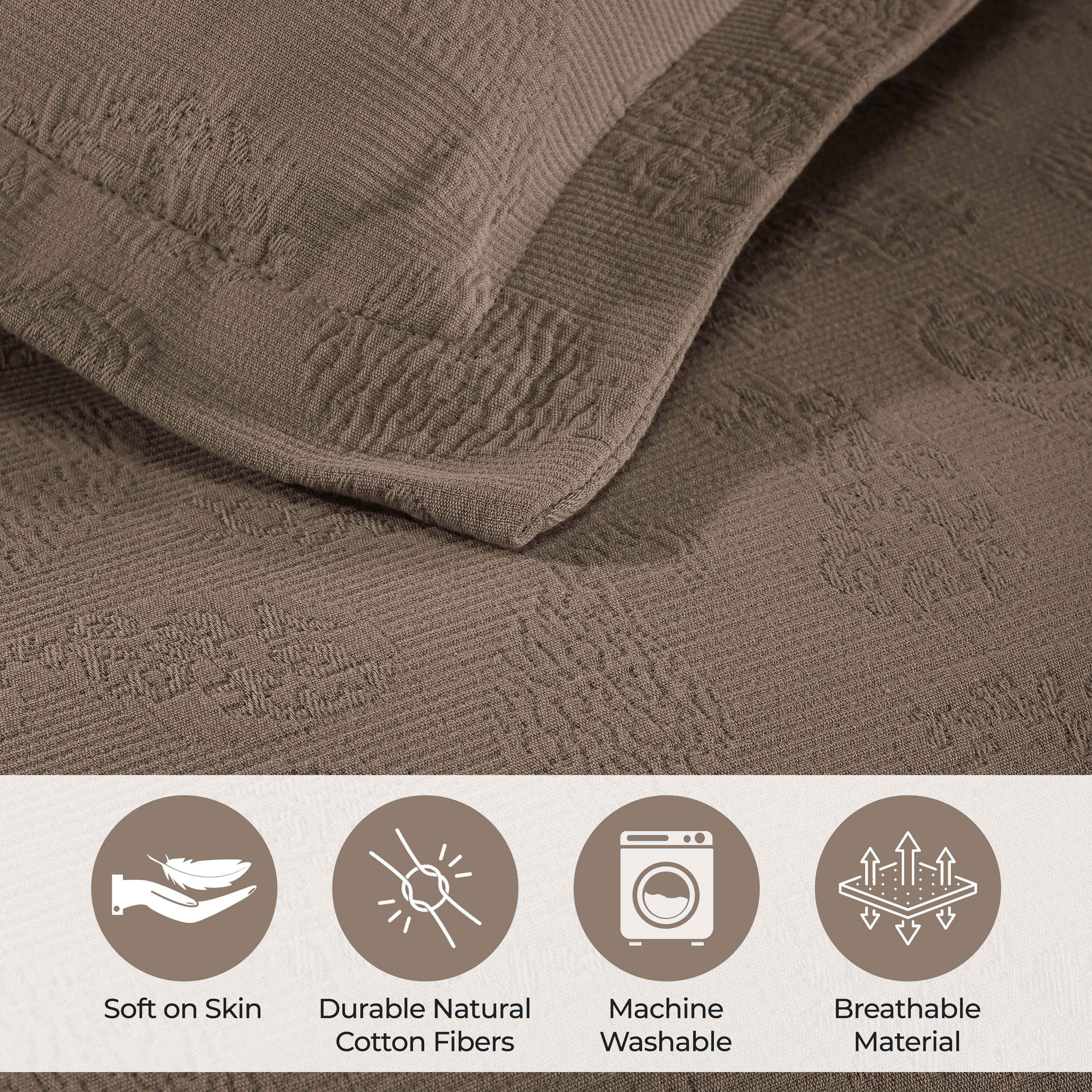 Jacquard Matelassé Paisley Cotton Bedspread Set