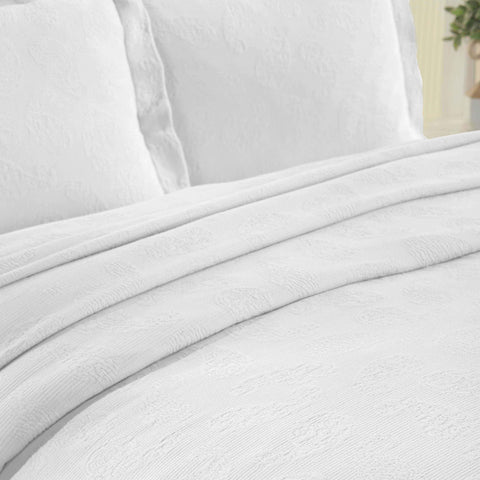 Lightweight Cotton Bedspread Set 3-Piece Paisley Jacquard Matelassé