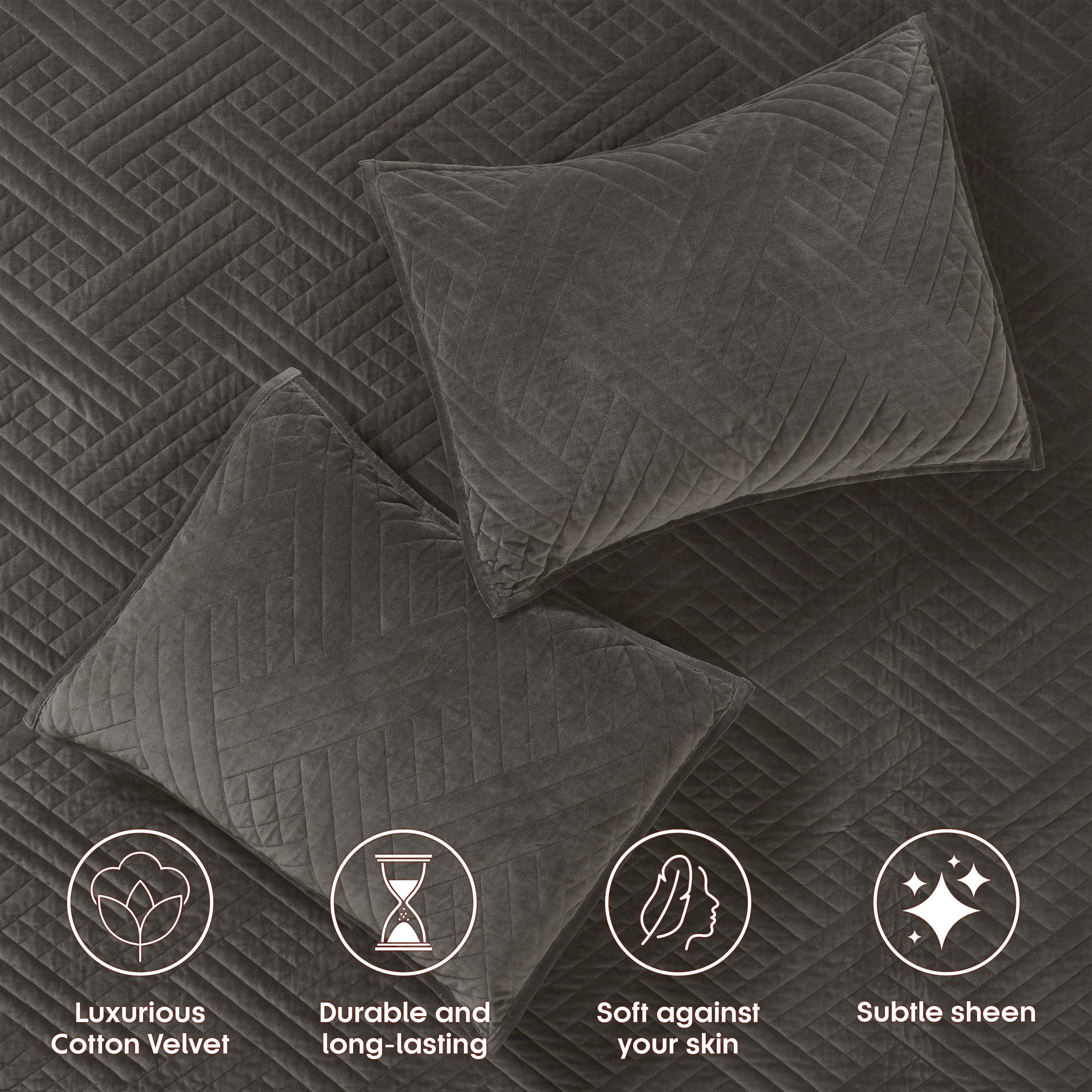 Karina Cotton Velvet Lightweight Geometric Quilt and Pillow Sham Set