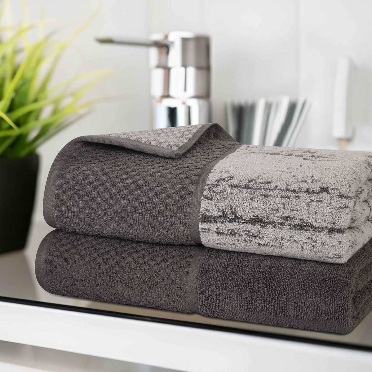 Lodie Cotton Jacquard Solid and Two-Toned Bath Sheet Set of 2