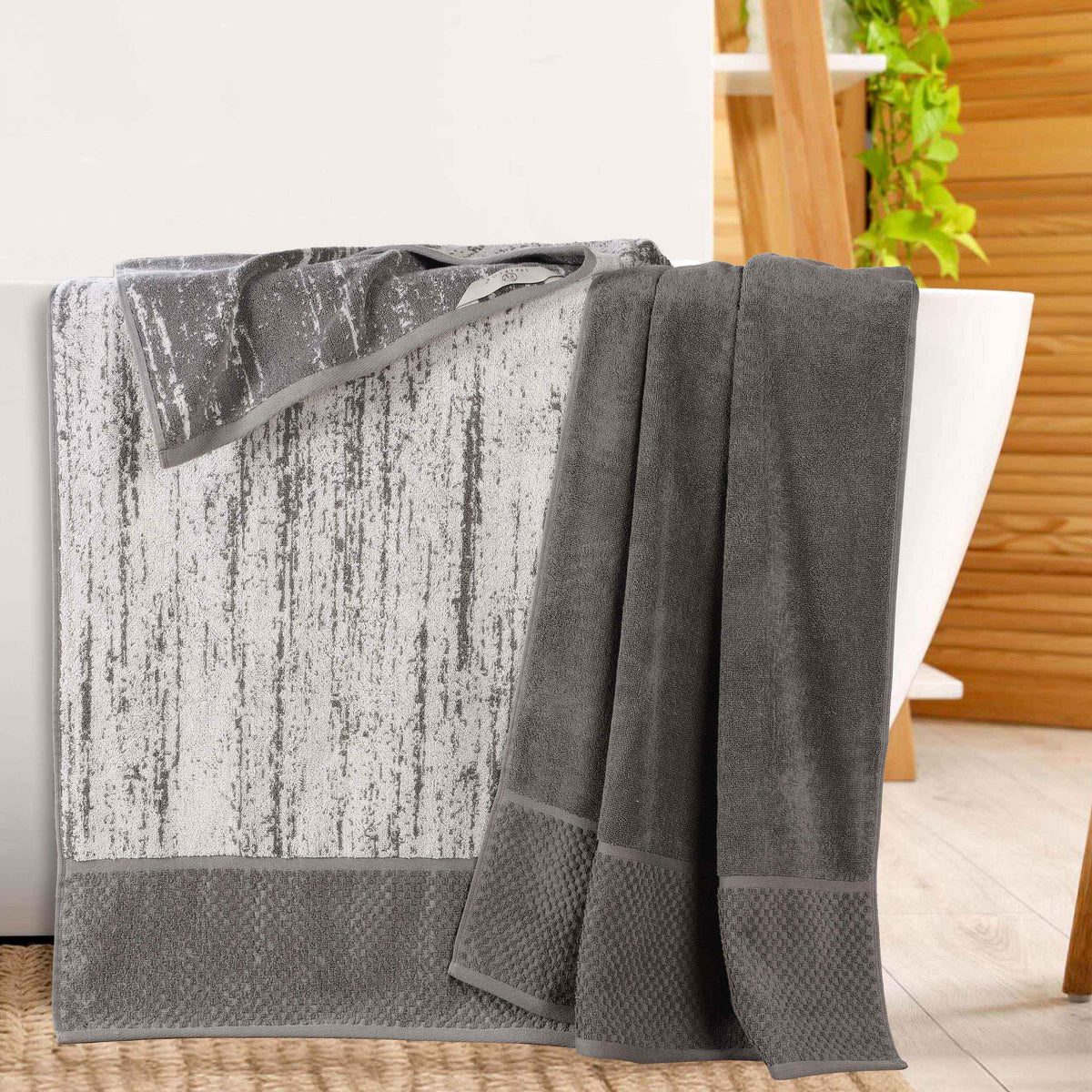 Lodie Cotton Jacquard Solid and Two-Toned Bath Sheet Set of 2