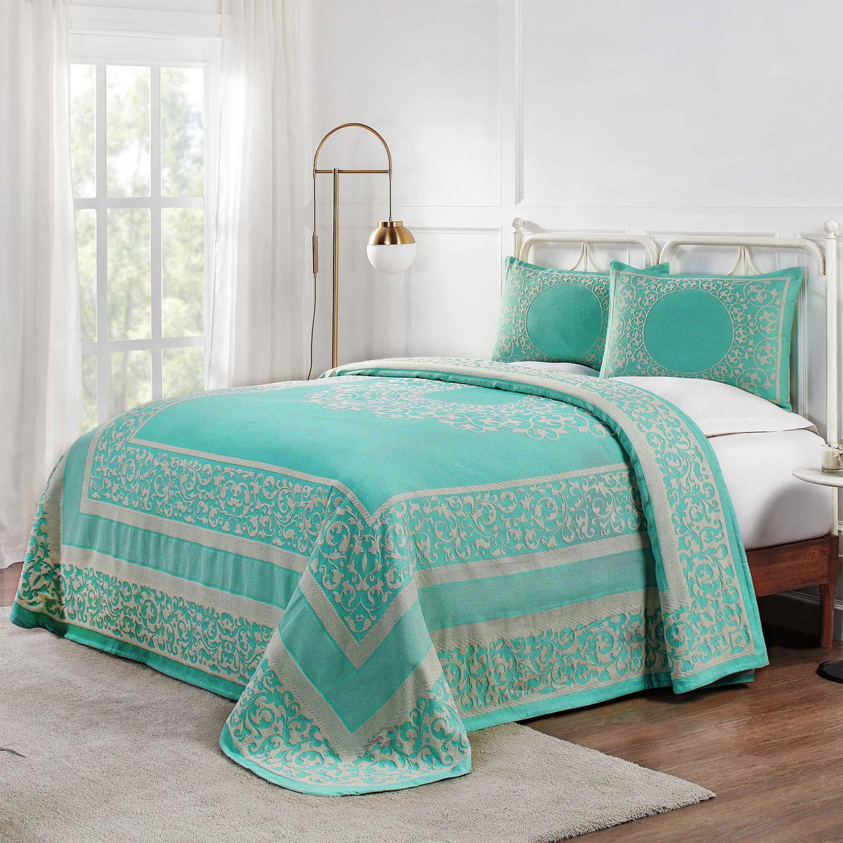 Lyron Cotton Blend Woven Jacquard Floral Scroll Bedspread Set