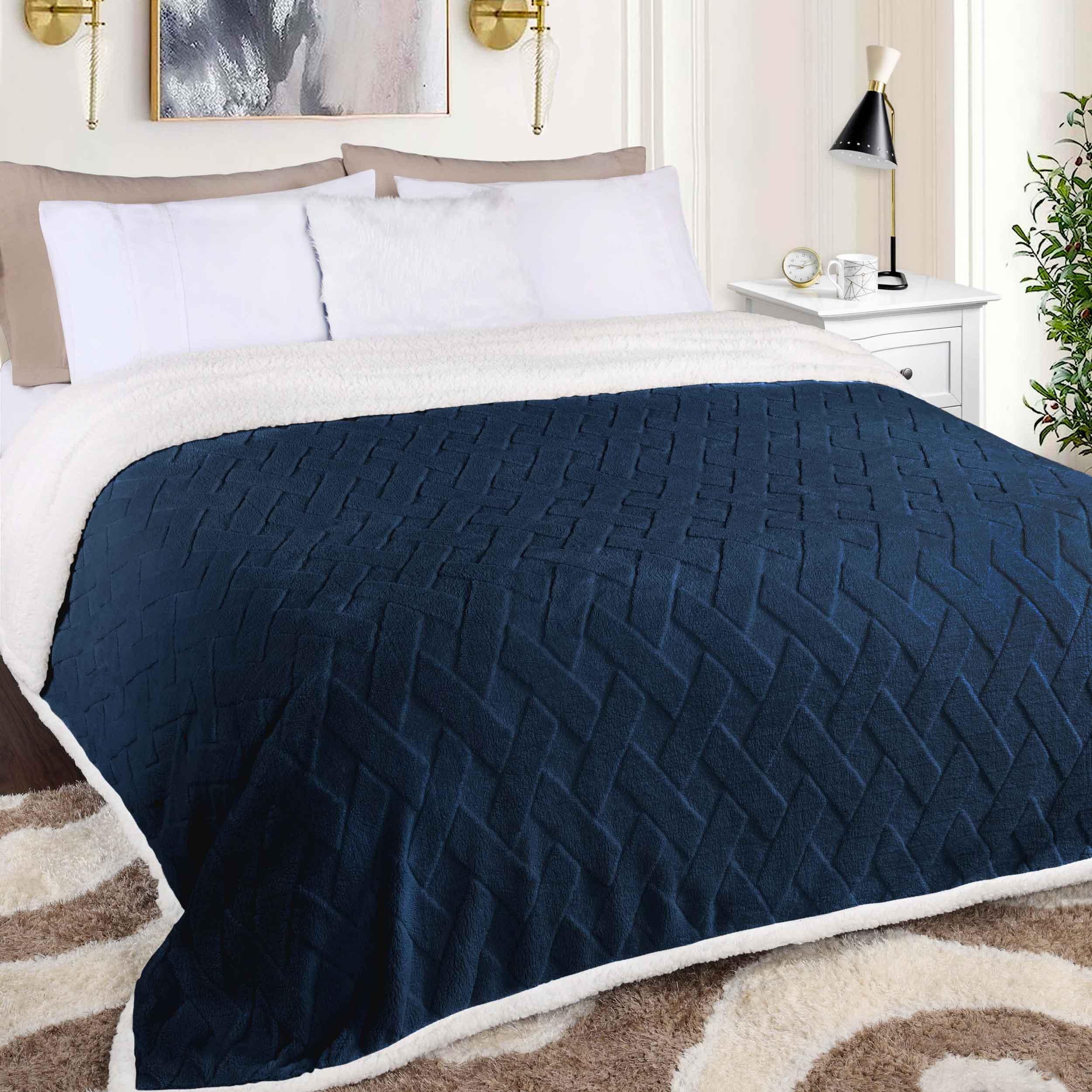 Nuuk Jacquard Lattice Fleece Plush Fluffy Sherpa Reversible Blanket