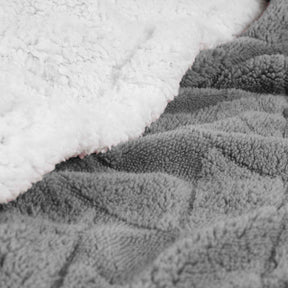 Nuuk Jacquard Lattice Fleece Plush Fluffy Sherpa Reversible Blanket