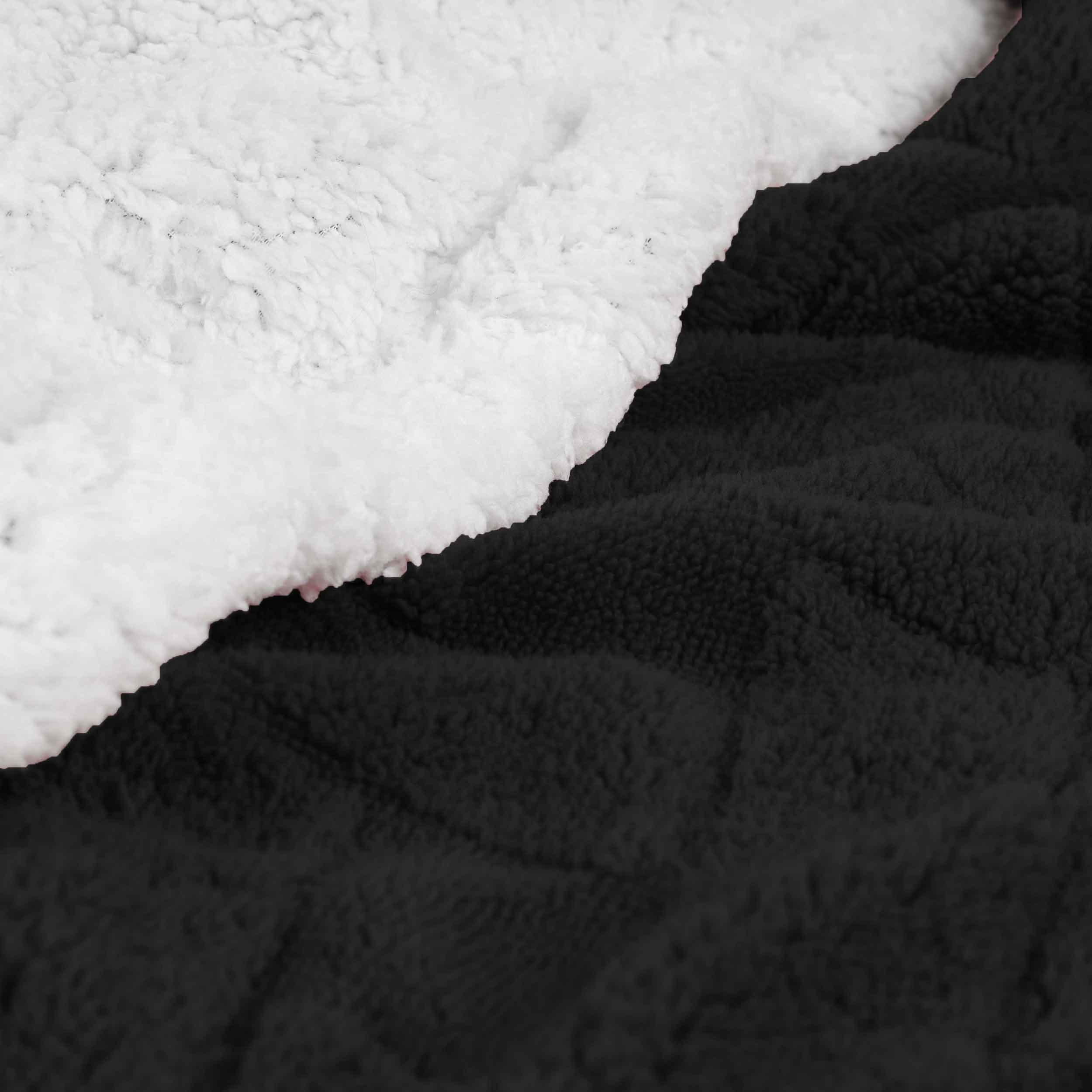 Nuuk Jacquard Lattice Fleece Plush Fluffy Sherpa Reversible Blanket