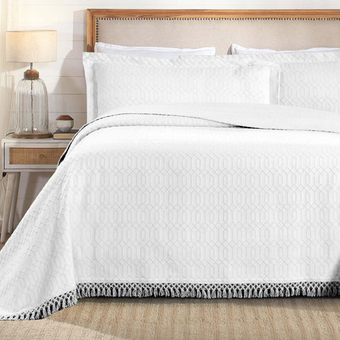 Lightweight Cotton Bedspread Set 3-Piece Remi Geometric Fringe Jacquard