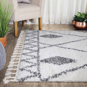 Serafina Boho Tribal Geometric Indoor Shag Area Rug with Tassels