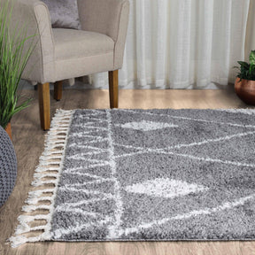 Serafina Boho Tribal Geometric Indoor Shag Area Rug with Tassels
