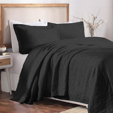Lightweight Cotton Bedspread Sets 3-Piece Serenity Wedding Ring Jacquard Matelassé