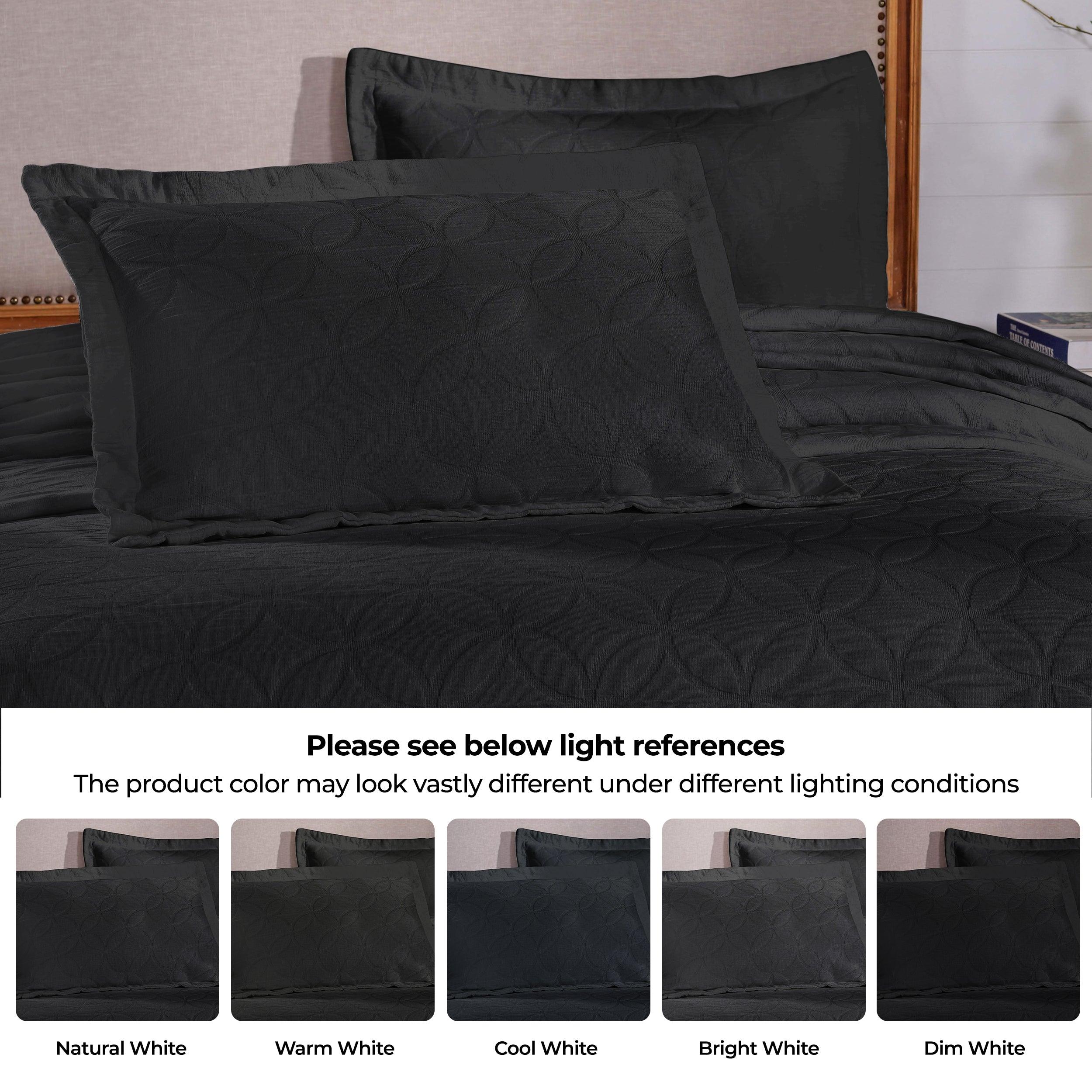 Serenity Cotton Matelasse Celtic Circle Airy Bedspread Set