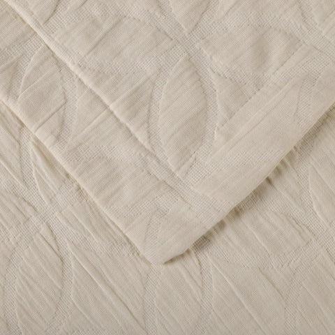 Lightweight Cotton Bedspread Sets 3-Piece Serenity Wedding Ring Jacquard Matelassé