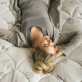 Spa Luxe® TENCEL® Blend Cool Touch Plush Mattress Pad
