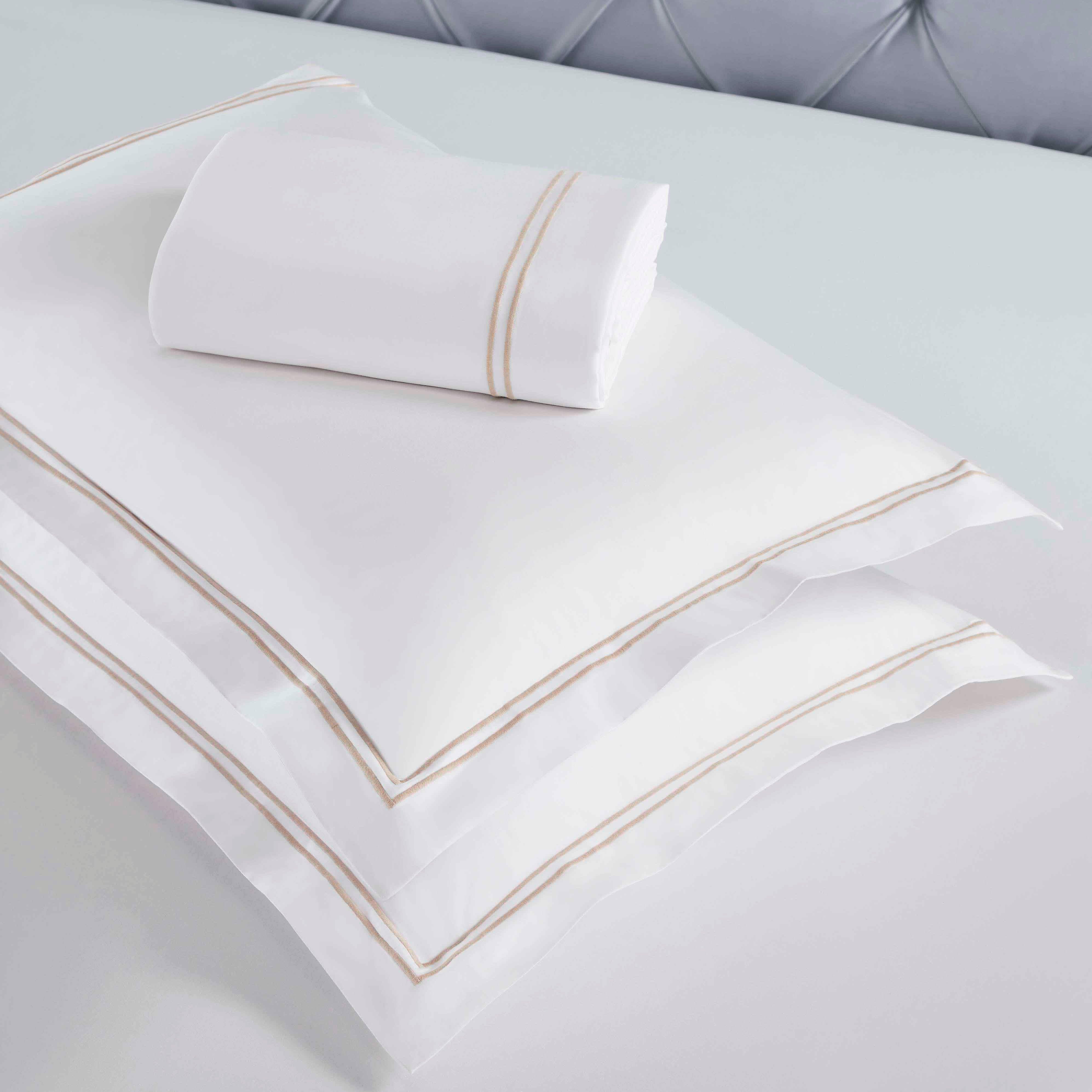 Spring Blooms Cotton Two-Line Embroidered 3 Piece Duvet Cover Set