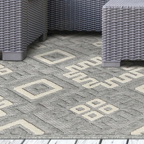 Sterling Modern Geometric Diamonds Indoor/Outdoor Area Rug
