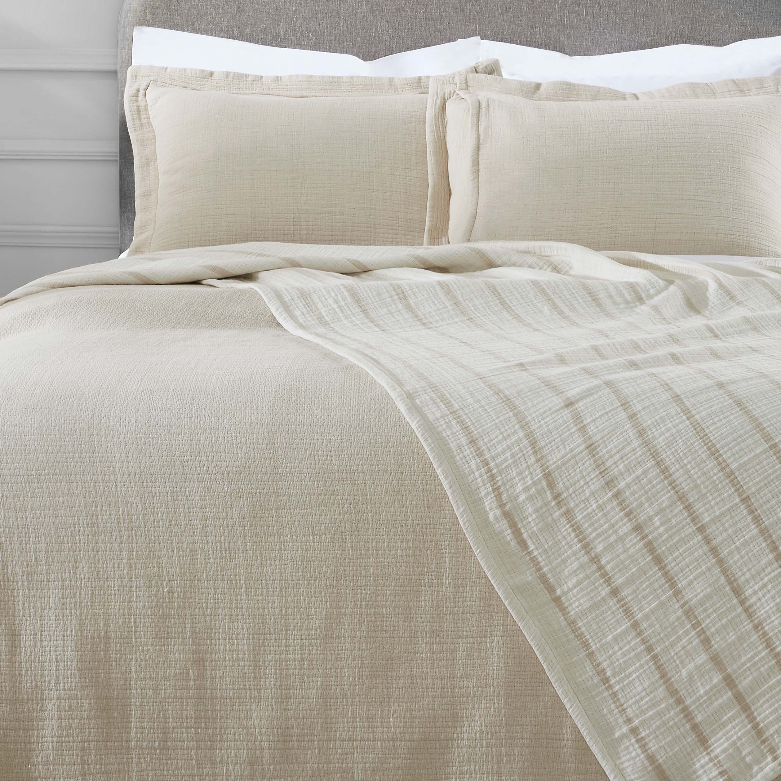 Valencia Cotton Reversible Medium Weight Matelasse Bedspread Set