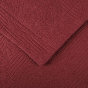Victory Cotton Matelasse Scrolling Medallion Airy Bedspread Set