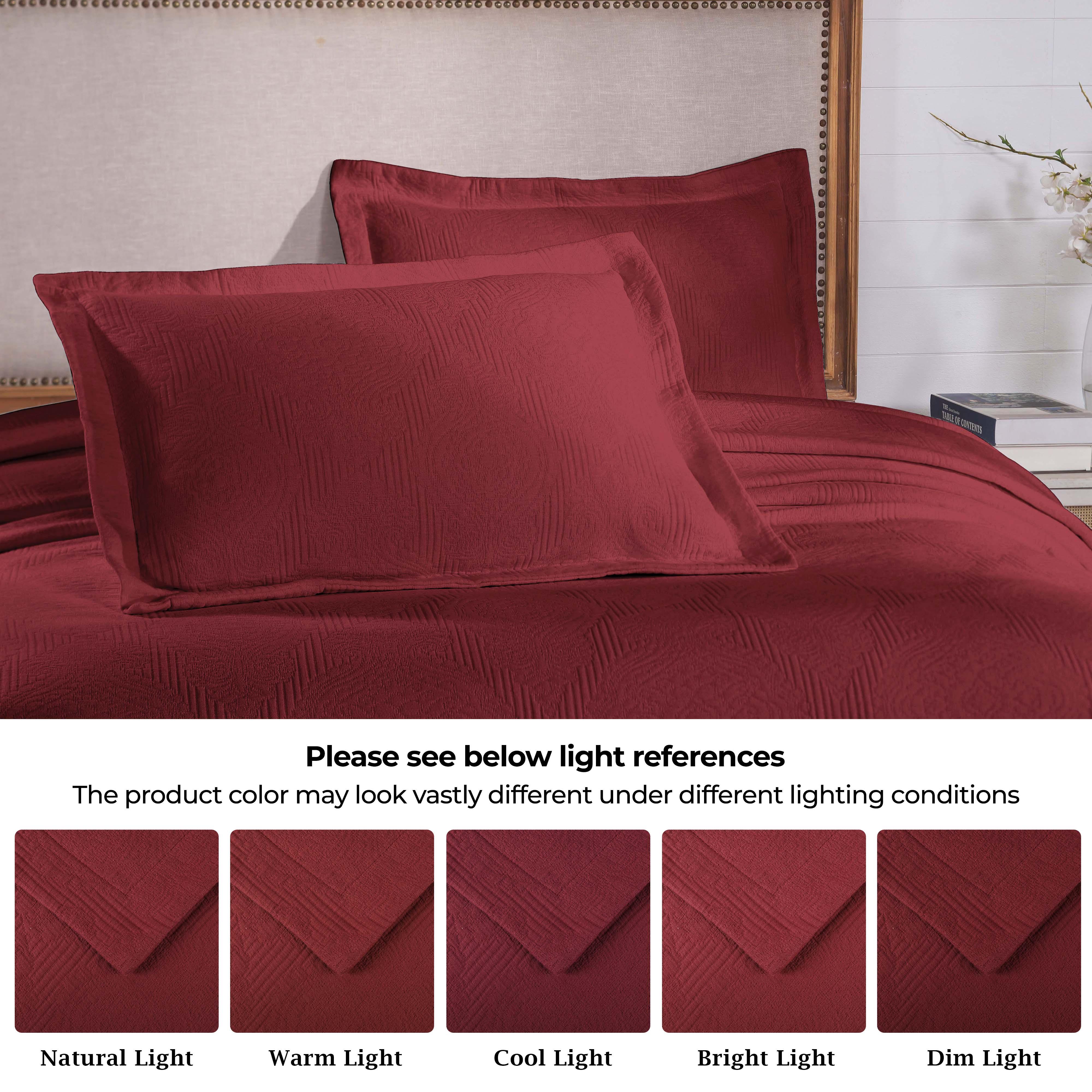Victory Cotton Matelasse Scrolling Medallion Airy Bedspread Set