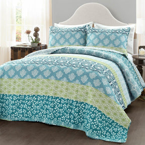 Full/Queen Cotton 3 Piece Reversible Blue White Green Floral Damask Quilt Set