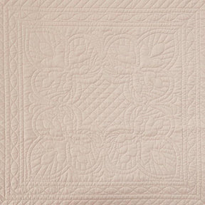 Full/Queen Size 3 Piece Reversible Scalloped Edges Microfiber Quilt Set in Blush
