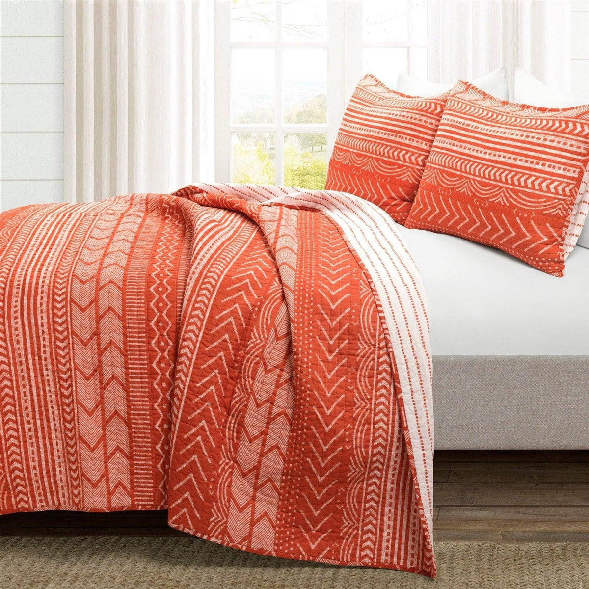 Full/Queen Scandinavian Chevron Orange White Stripe Reversible Cotton Quilt Set