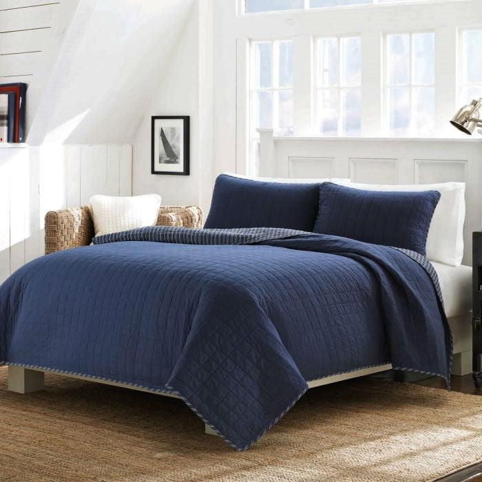 King Indigo Blue Navy Reversible 100% Cotton Square Stitch Quilt Set - beddingbag.com