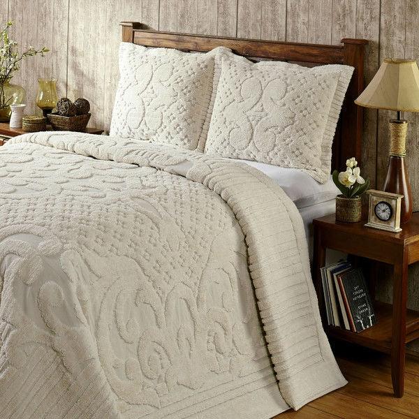 Queen size 100-Percent Cotton Chenille Bedspread with Tufted Scrolls in Ivory