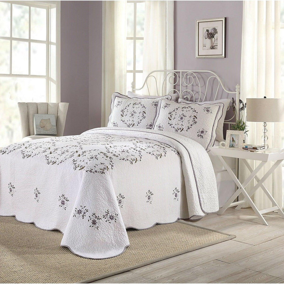 Queen size Cotton Bedspread with Scalloped Edges and Floral Print Embroidery in White