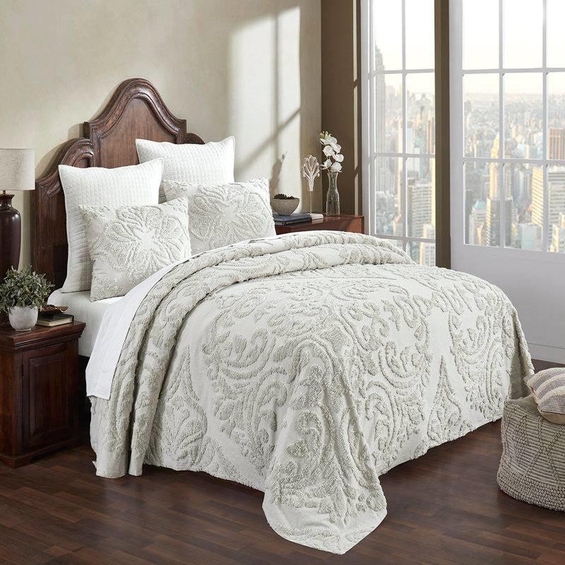 Queen Size 100-Percent Cotton Chenille 3-Piece Coverlet Bedspread Set in Ivory