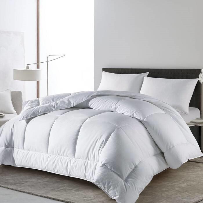 Twin Size All Seasons Soft White Polyester Down Alternative Comforter