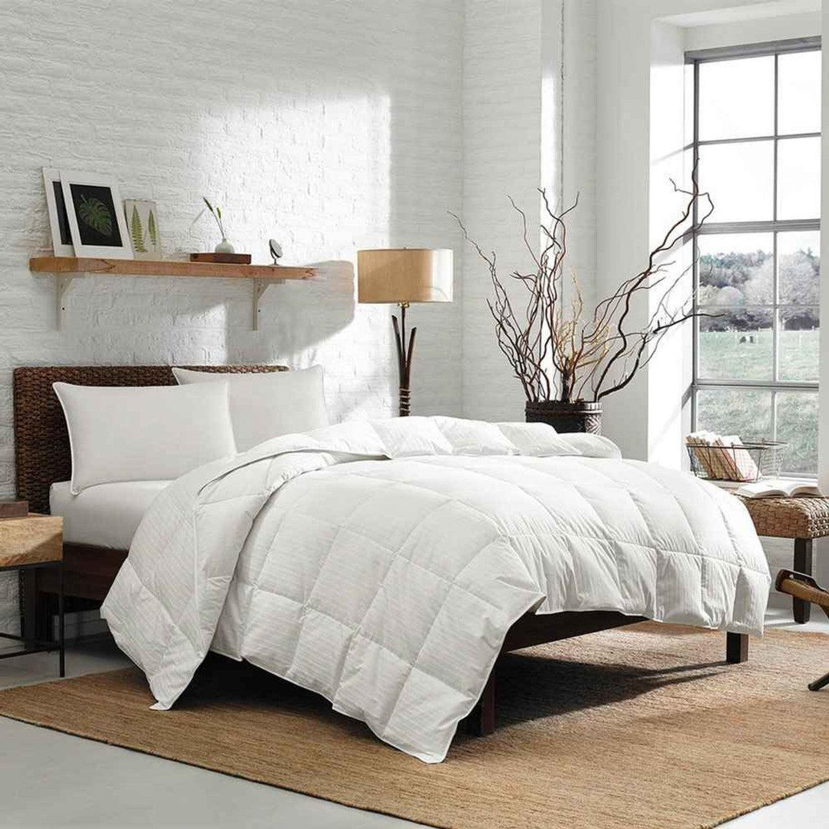 Lightweight Rest Assured White Goose Down Oversized Comforter - beddingbag.com